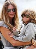 Elle Macpherson και Cy… σαν δύο σταγόνες νερό